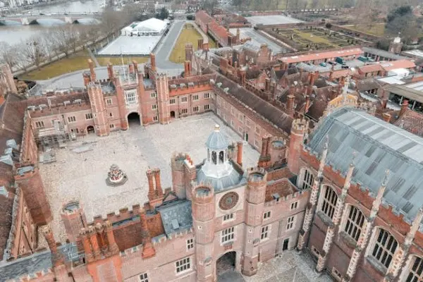 Visit the Houses of Parliment